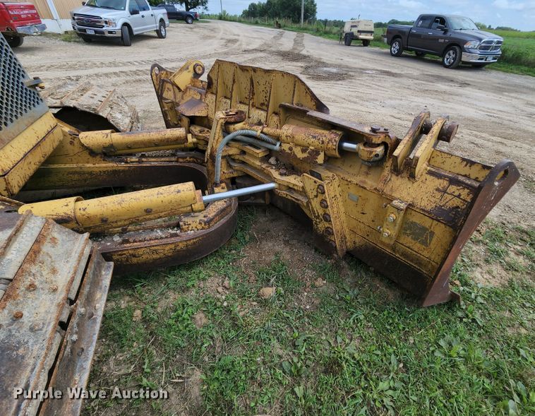 image for item MK9099 1993 Caterpillar D4H LGP  dozer