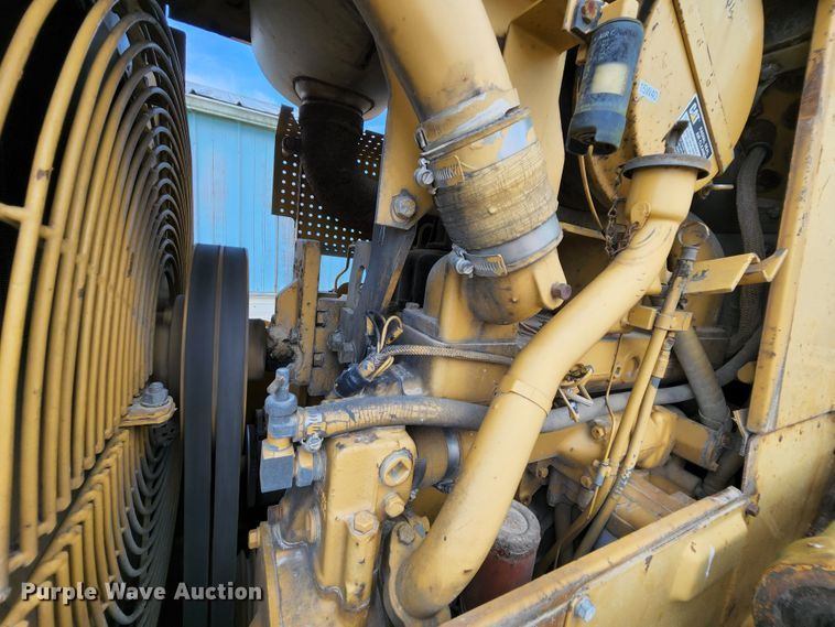 image for item MK9099 1993 Caterpillar D4H LGP  dozer