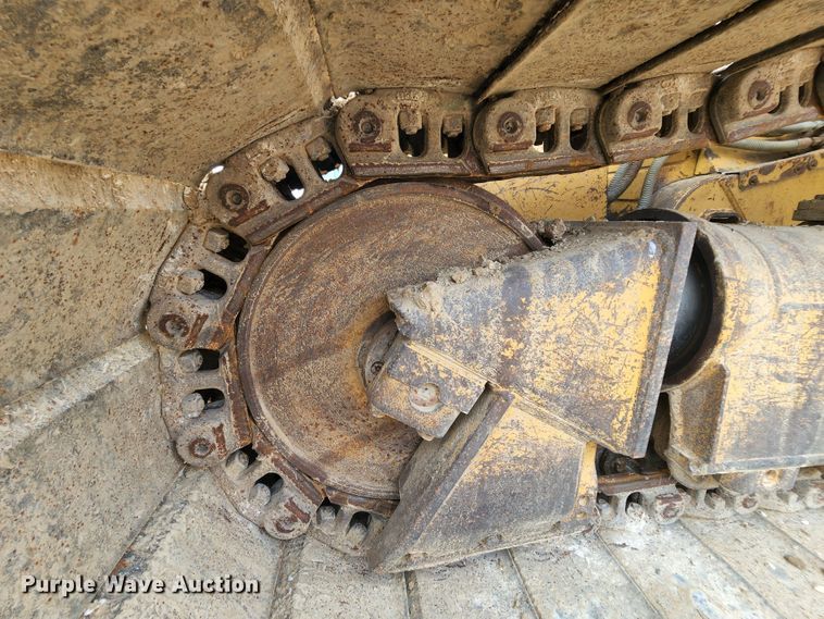 image for item MK9099 1993 Caterpillar D4H LGP  dozer