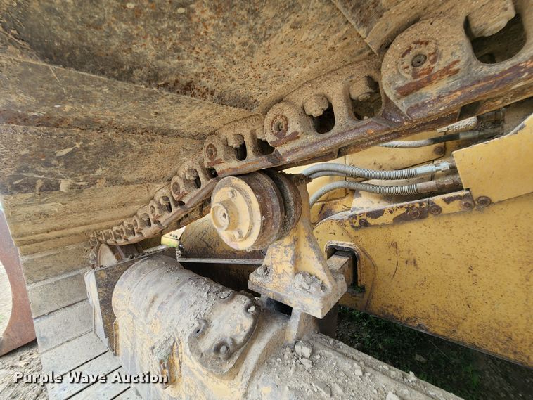 image for item MK9099 1993 Caterpillar D4H LGP  dozer