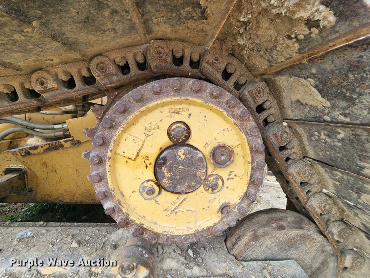 image for item MK9099 1993 Caterpillar D4H LGP  dozer