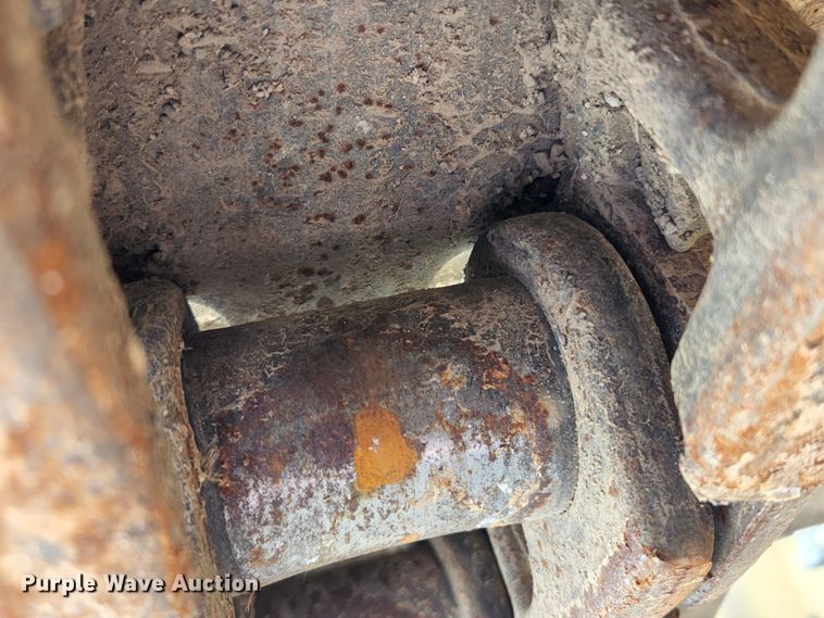 image for item MK9099 1993 Caterpillar D4H LGP  dozer