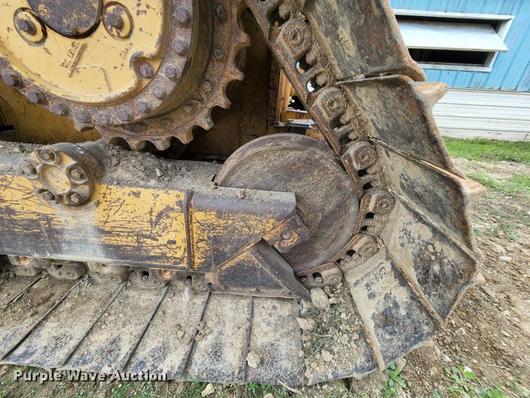 image for item MK9099 1993 Caterpillar D4H LGP  dozer