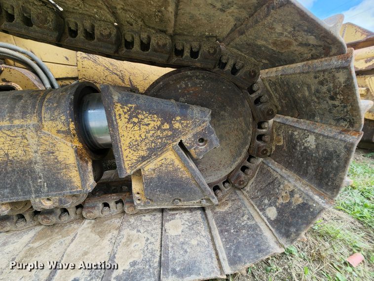 image for item MK9099 1993 Caterpillar D4H LGP  dozer