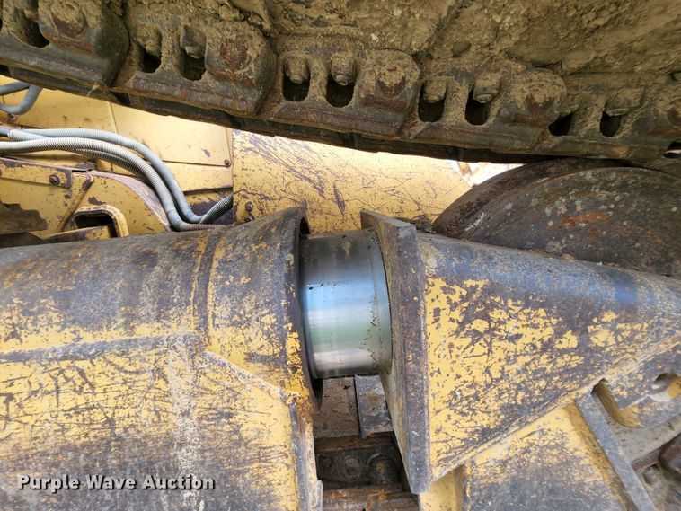 image for item MK9099 1993 Caterpillar D4H LGP  dozer