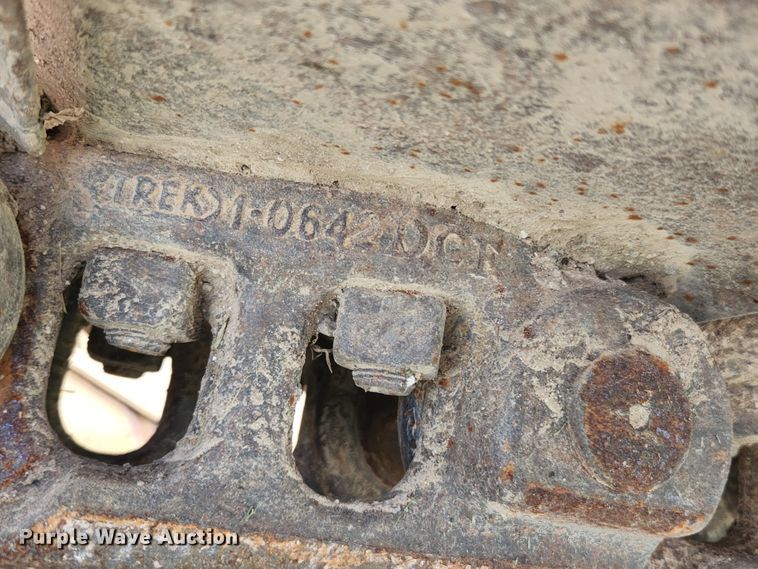 image for item MK9099 1993 Caterpillar D4H LGP  dozer