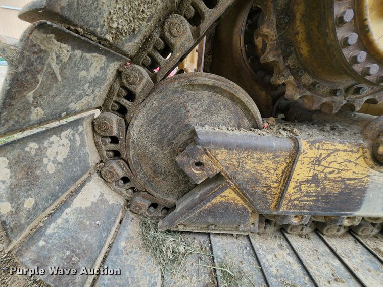 image for item MK9099 1993 Caterpillar D4H LGP  dozer