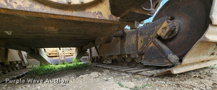 image for item MK9099 1993 Caterpillar D4H LGP  dozer