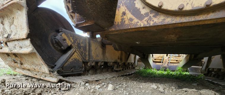 image for item MK9099 1993 Caterpillar D4H LGP  dozer