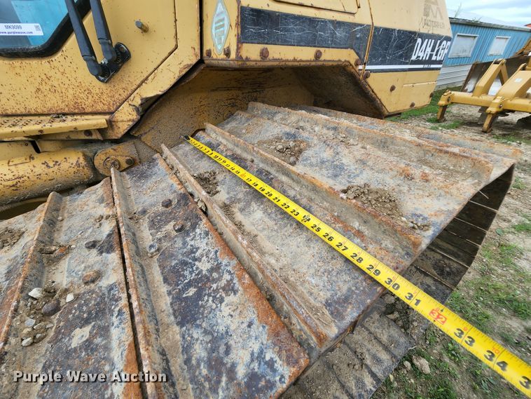 image for item MK9099 1993 Caterpillar D4H LGP  dozer