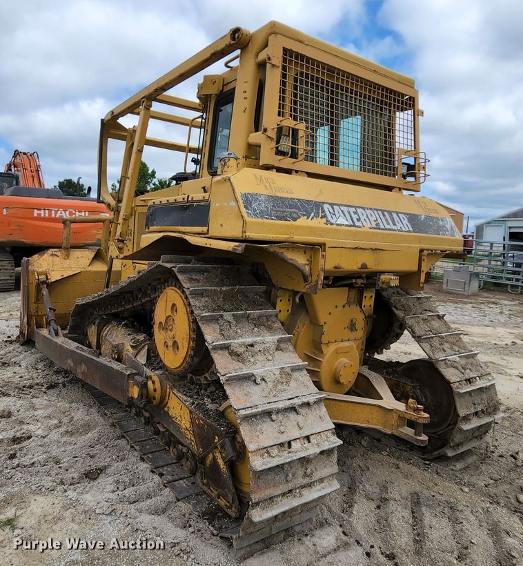 image for item MK9100 1991 Caterpillar D6H  dozer