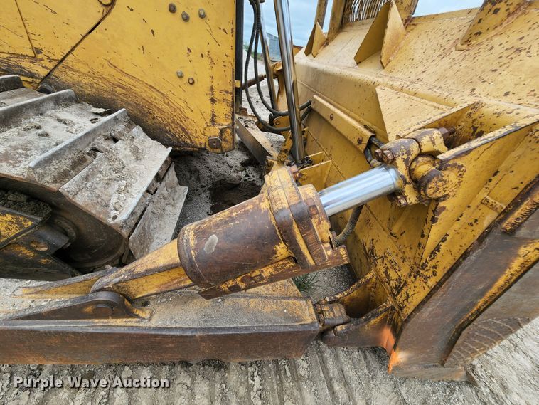 image for item MK9100 1991 Caterpillar D6H  dozer