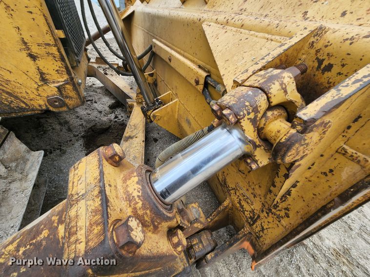 image for item MK9100 1991 Caterpillar D6H  dozer