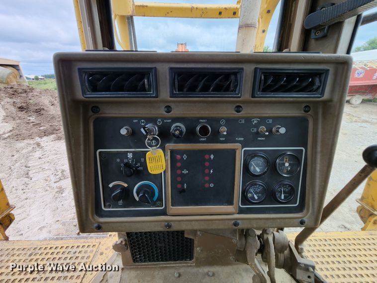 image for item MK9100 1991 Caterpillar D6H  dozer