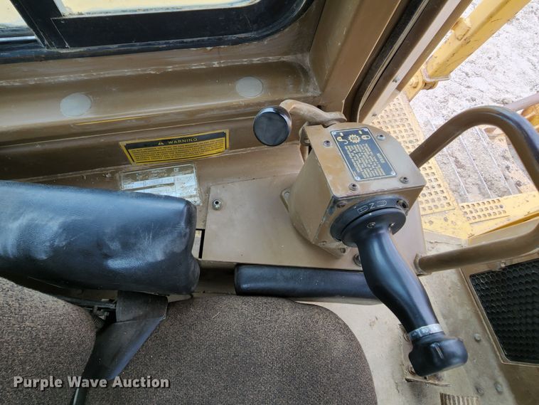 image for item MK9100 1991 Caterpillar D6H  dozer