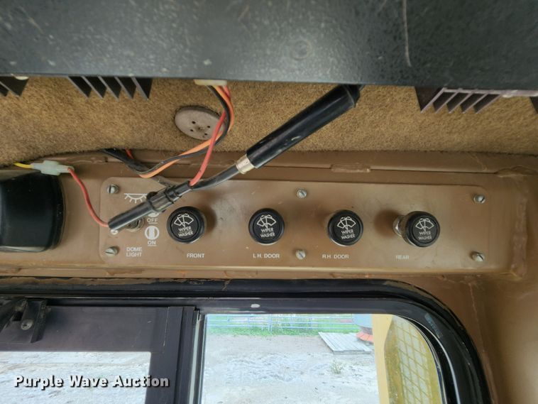 image for item MK9100 1991 Caterpillar D6H  dozer