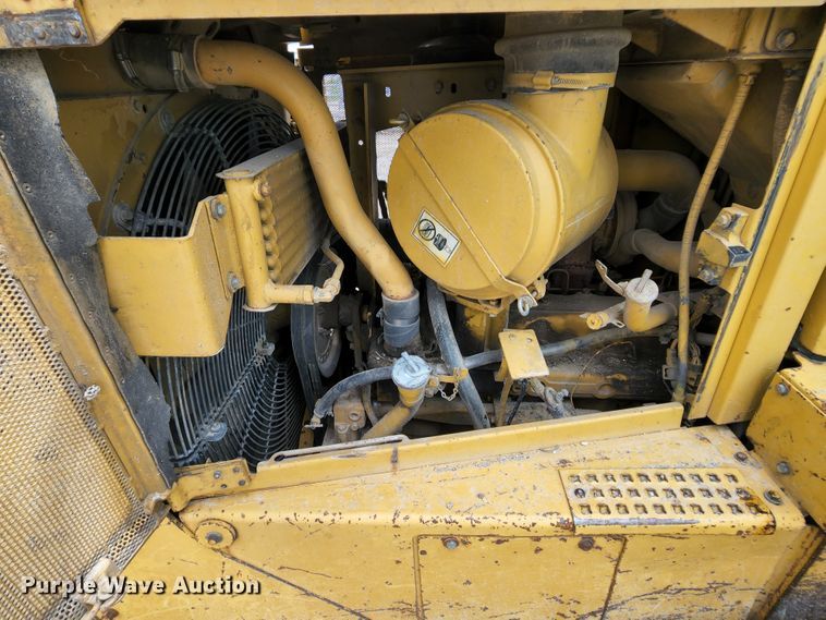 image for item MK9100 1991 Caterpillar D6H  dozer