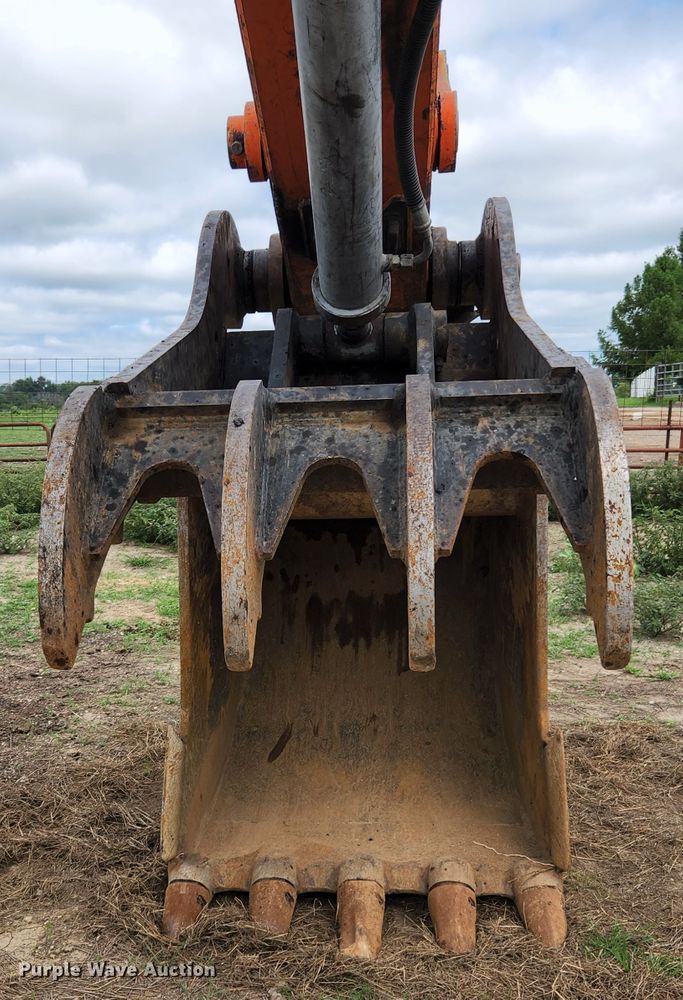 image for item MK9101 2010 Hitachi ZX350LC-3  excavator