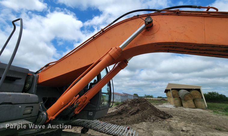 image for item MK9101 2010 Hitachi ZX350LC-3  excavator