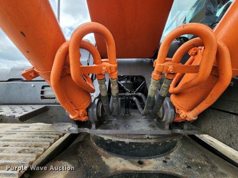 image for item MK9101 2010 Hitachi ZX350LC-3  excavator