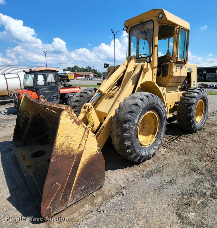 image for item MK9173 1978 John Deere JD444  wheel loader