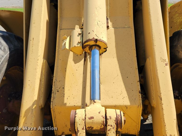 image for item MK9173 1978 John Deere JD444  wheel loader