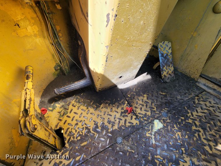 image for item MK9173 1978 John Deere JD444  wheel loader