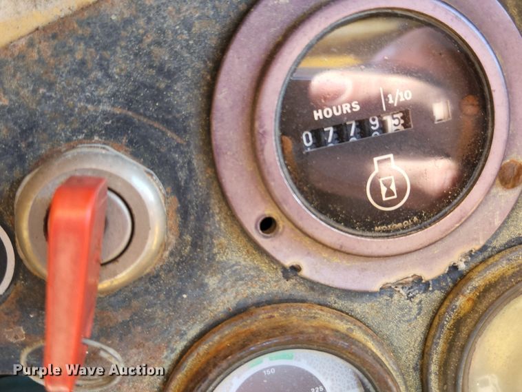 image for item MK9173 1978 John Deere JD444  wheel loader