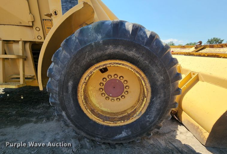 image for item MK9173 1978 John Deere JD444  wheel loader