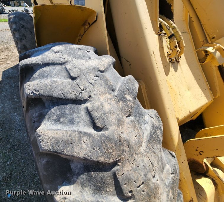 image for item MK9173 1978 John Deere JD444  wheel loader