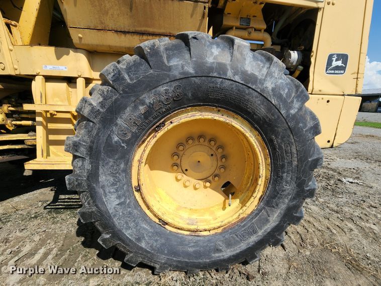 image for item MK9173 1978 John Deere JD444  wheel loader