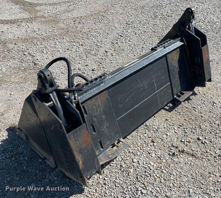 image for item MU9052 Melroe 60W/T  skid steer bucket
