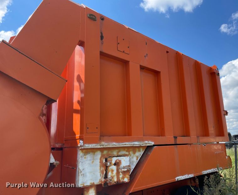 image for item MU9064 1987 Ford LT8000  sewer jetter truck