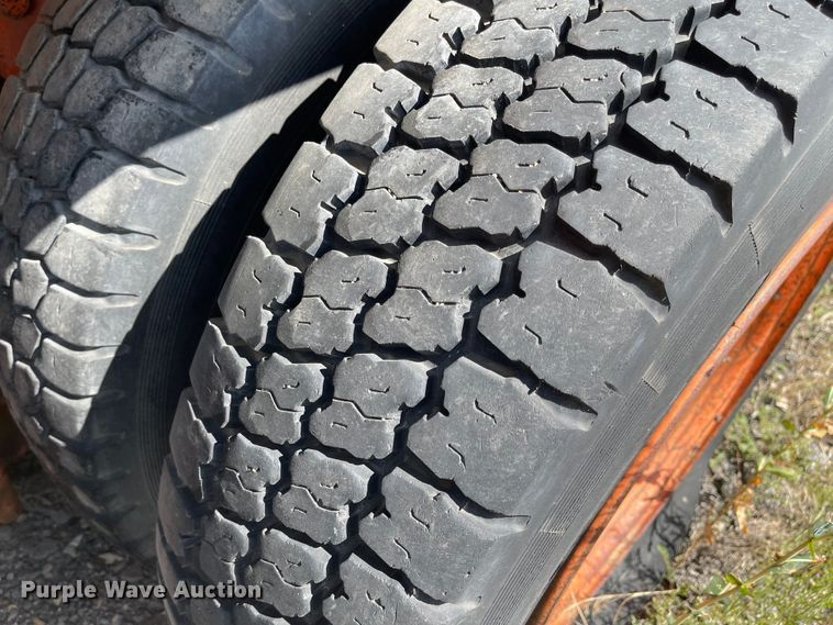 image for item MU9064 1987 Ford LT8000  sewer jetter truck