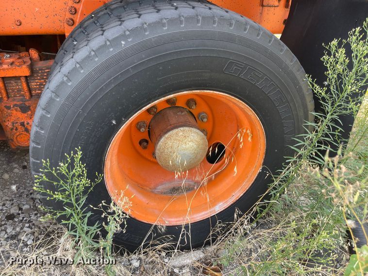 image for item MU9064 1987 Ford LT8000  sewer jetter truck