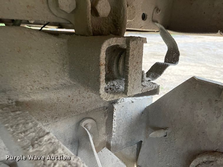 image for item MU9070 1984 Chevrolet 70  dump truck