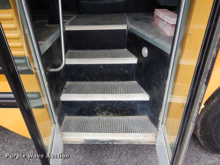 image for item DB7902 2001 Freightliner FS65  school bus