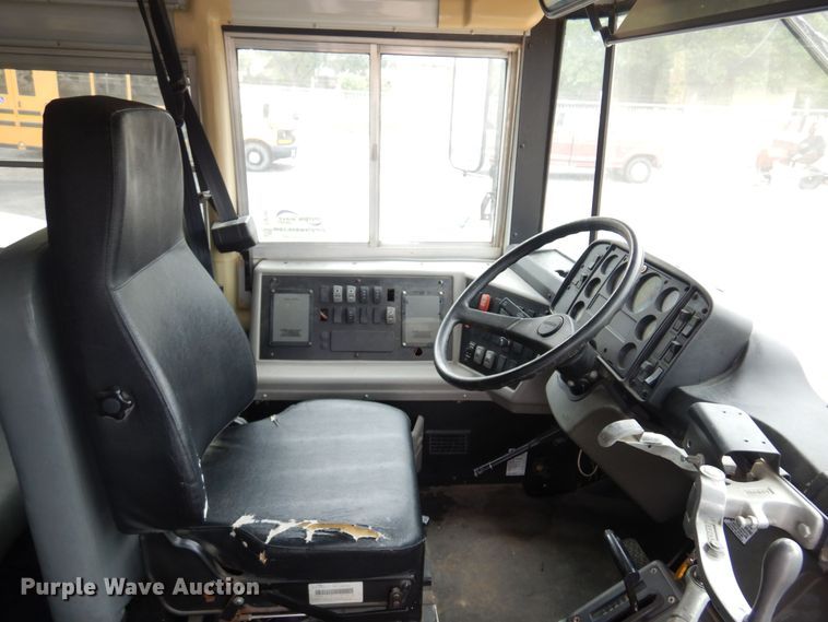image for item DB7902 2001 Freightliner FS65  school bus