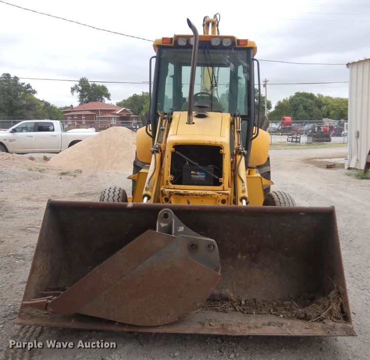 image for item DB7923 2002 New Holland LB75B  backhoe