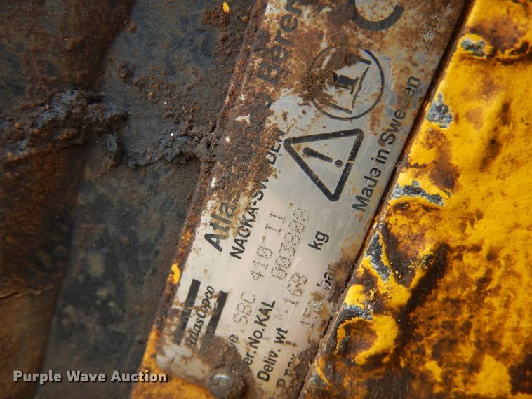 image for item DB7923 2002 New Holland LB75B  backhoe