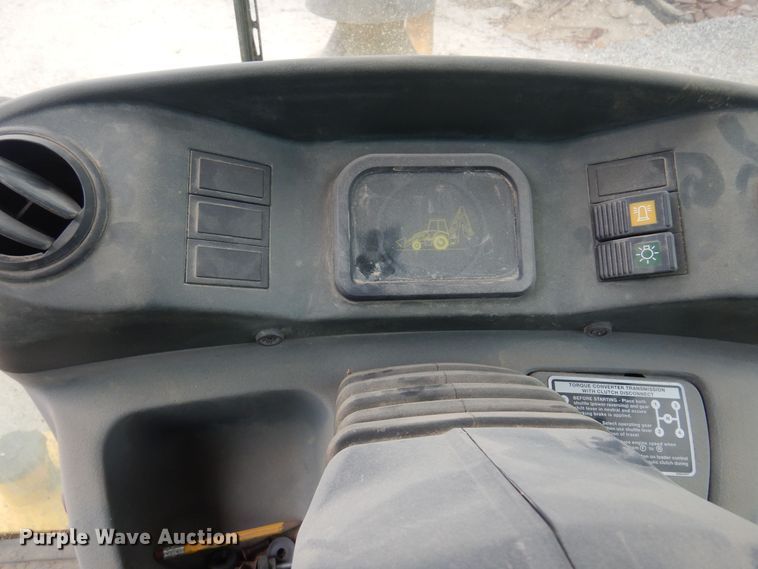 image for item DB7923 2002 New Holland LB75B  backhoe