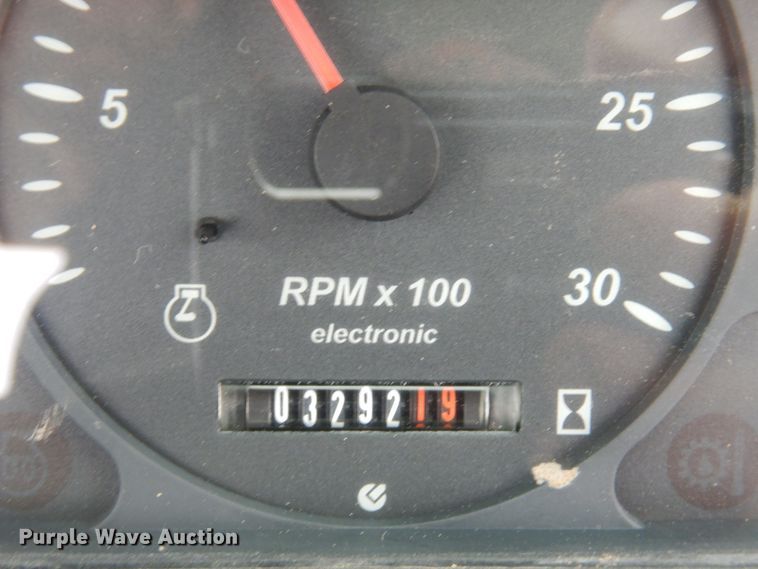 image for item DB7923 2002 New Holland LB75B  backhoe