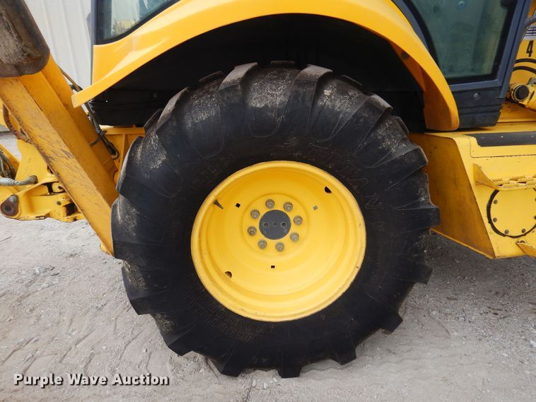 image for item DB7923 2002 New Holland LB75B  backhoe