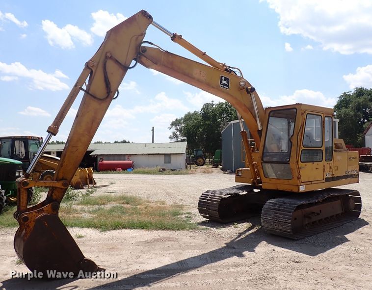 image for item DF5032 1985 John Deere 490  excavator
