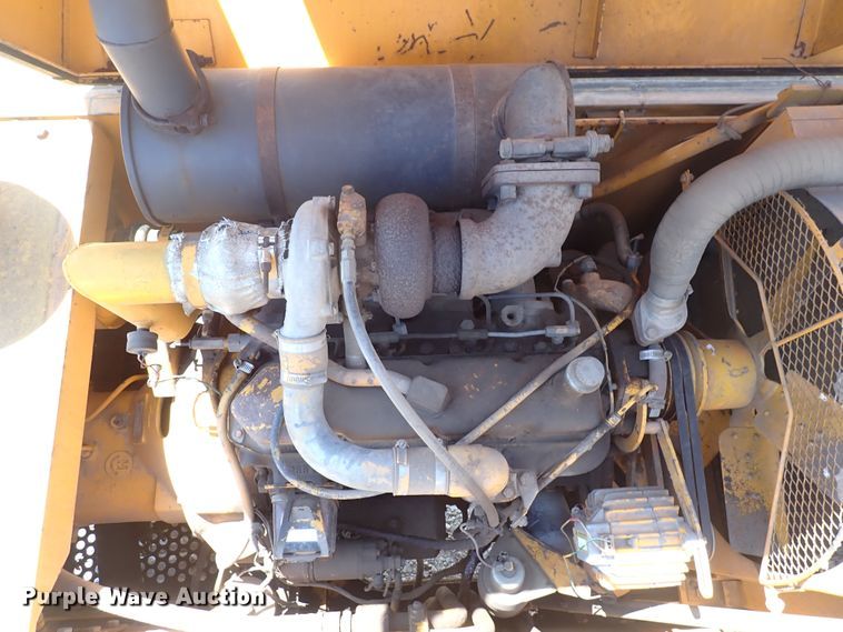 image for item DF5032 1985 John Deere 490  excavator