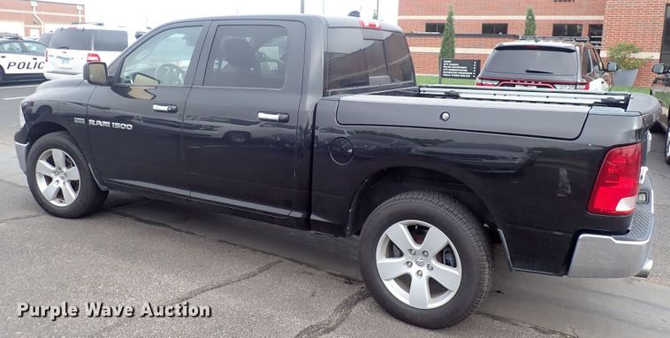 image for item DG2669 2011 Dodge Ram 1500  Crew Cab pickup truck