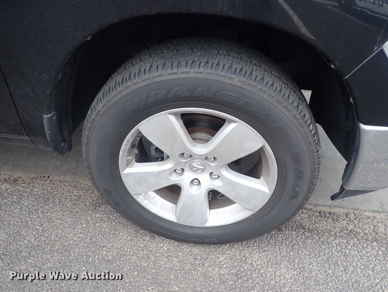 image for item DG2669 2011 Dodge Ram 1500  Crew Cab pickup truck