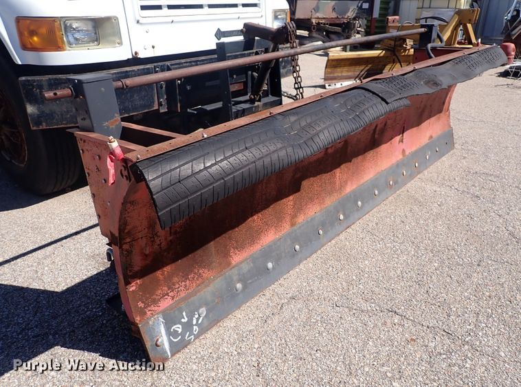 image for item DG2684 1999 International 4900  dump truck