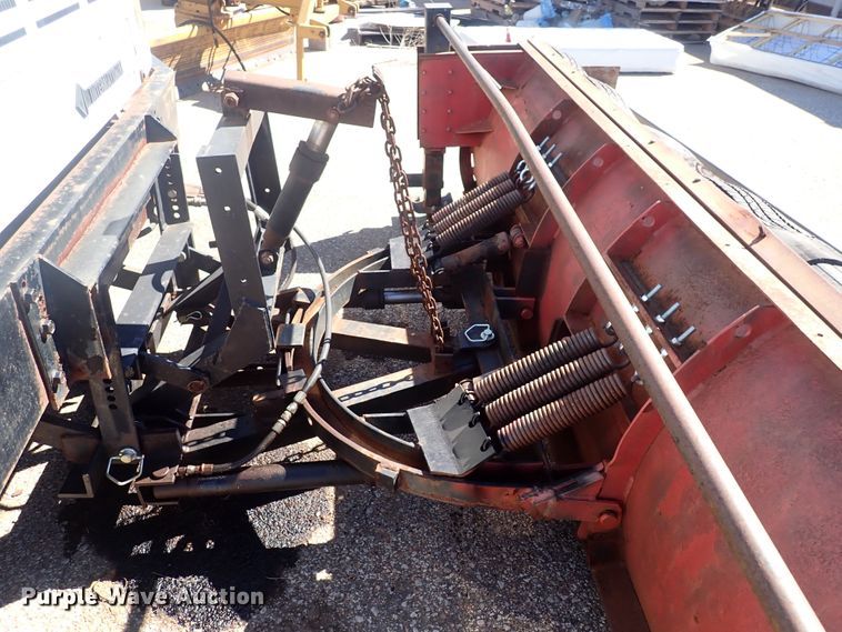 image for item DG2684 1999 International 4900  dump truck