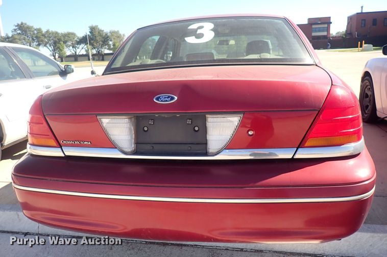 image for item DG2689 2003 Ford Crown Victoria Police Interceptor